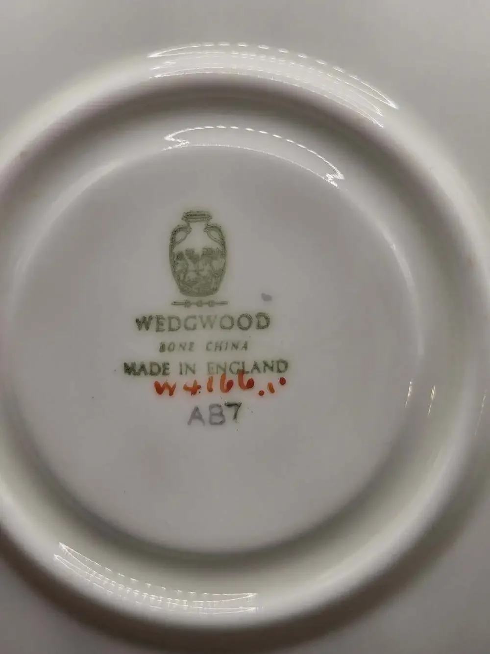 VTG Wedgwood Wild Oats W4166 Bone China Hand-Poured Candle in Tea Cup Set